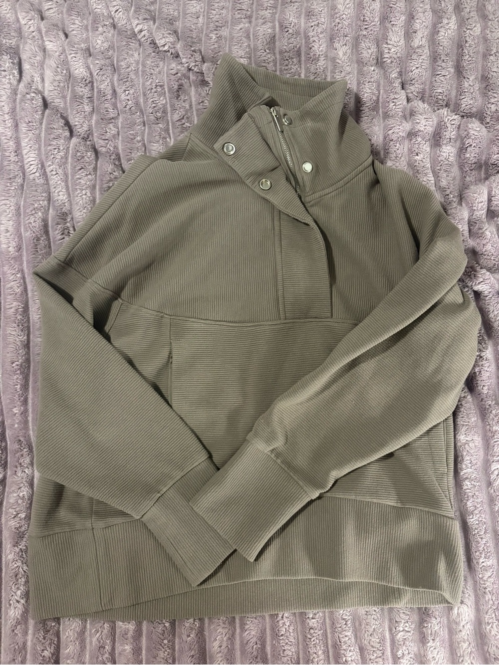 Women’s Funnel Neck Pullover Sweatshift with Button Up Zipper